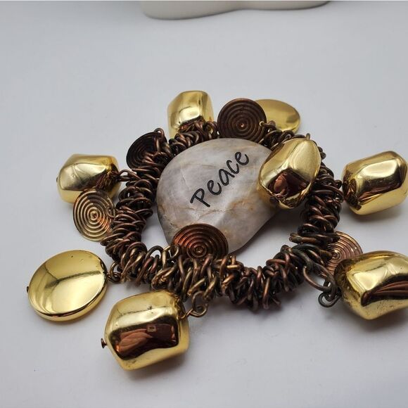 Good luck gold toned jingle bracelet new years day - Picture 1 of 2
